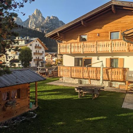 Apartamento Ciasa Giorgina Pozza di Fassa Exterior foto